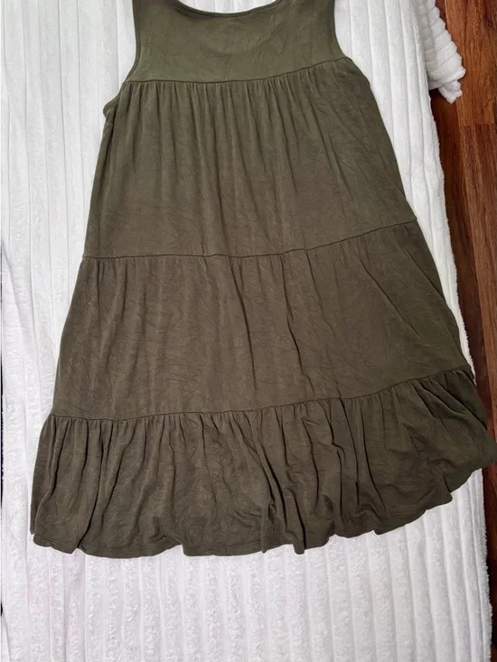 Sold - Picture 3 of 5